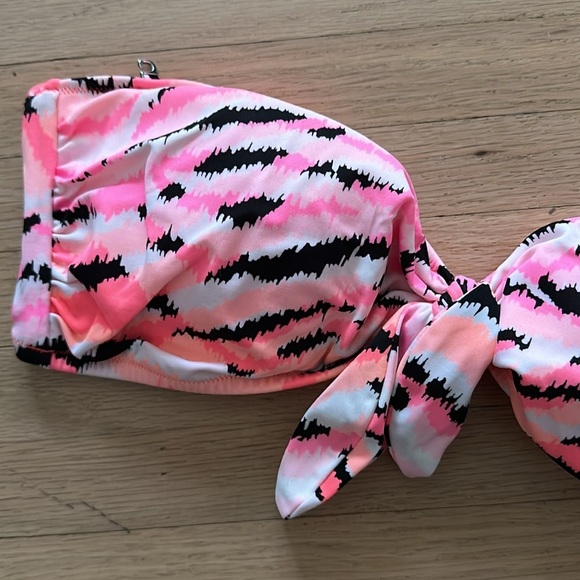 Victoria Secret - Bandeau Pink and Black Bikini Set - Picture 9 of 11